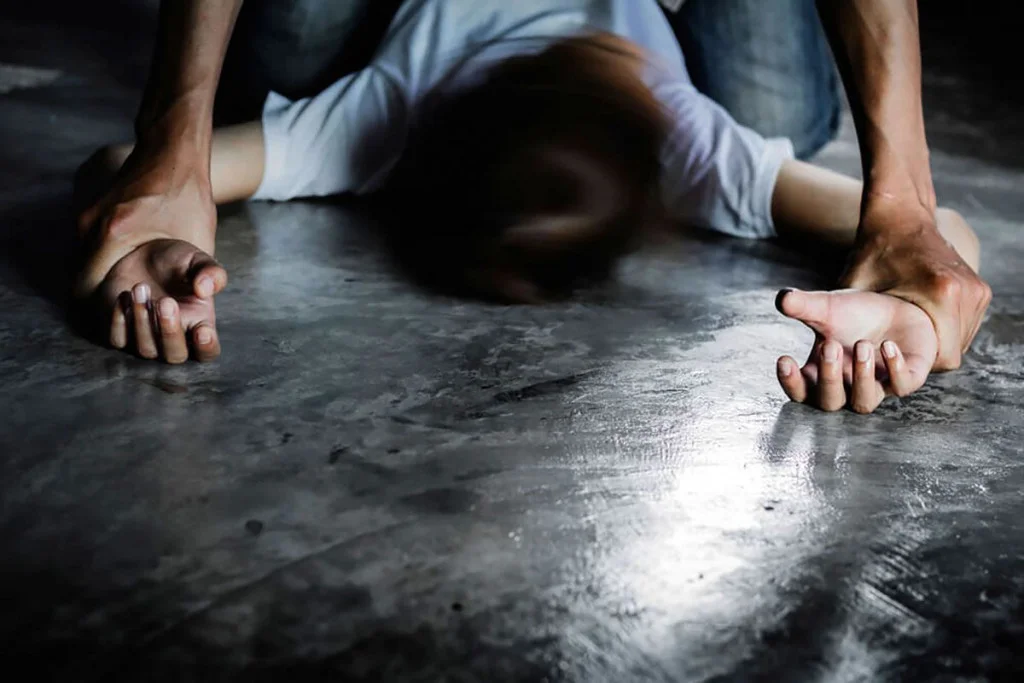 Mučan slučaj u Krajini, blisku osobu prisilio na odnos, pritvoren je