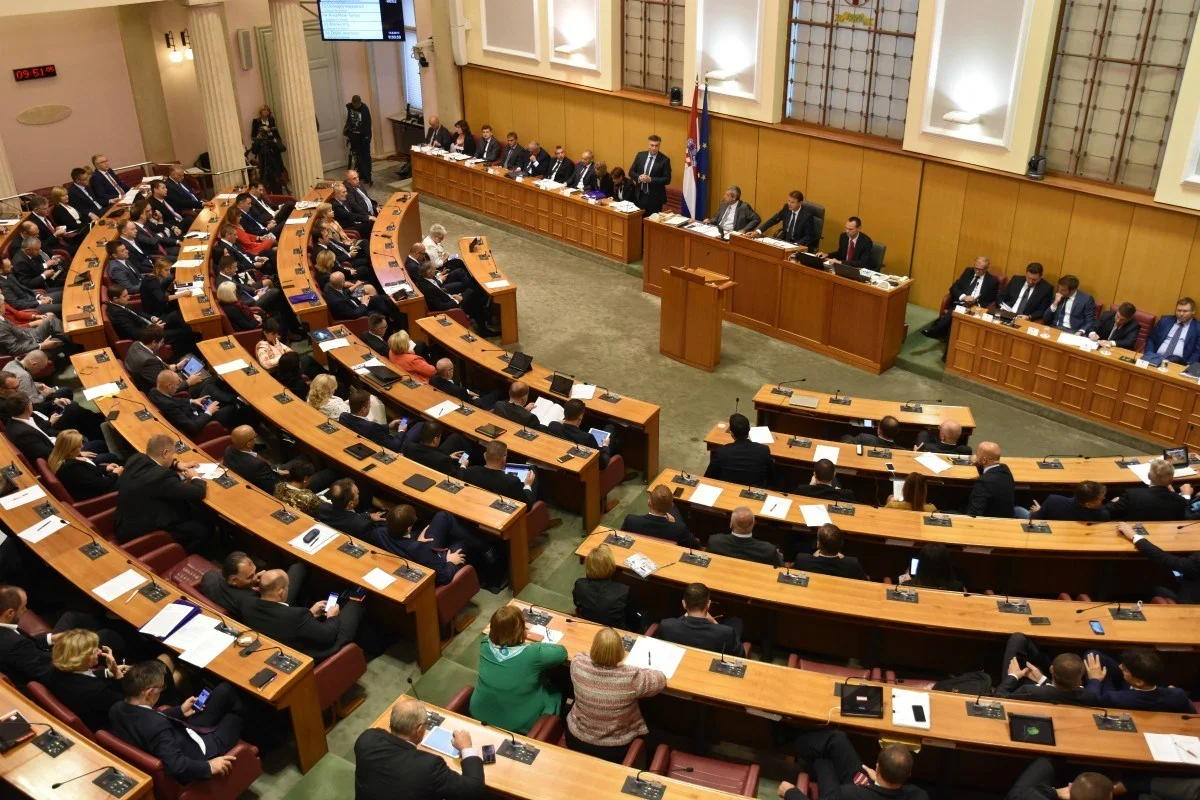 Hrvatski sabor raspravlja o rezoluciji o Hrvatima u BiH, traži se posebna izborna jedinica