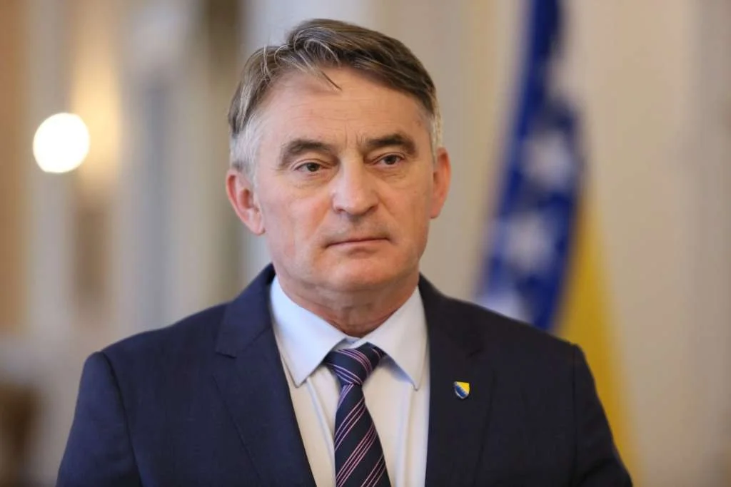 Komšić stao u odbranu Izetbegovića: Murphy laže i bolesno je osvetoljubiv