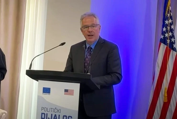 Murphy: Zapadna strategija "sređivanja" Srbije potpuno je propala
