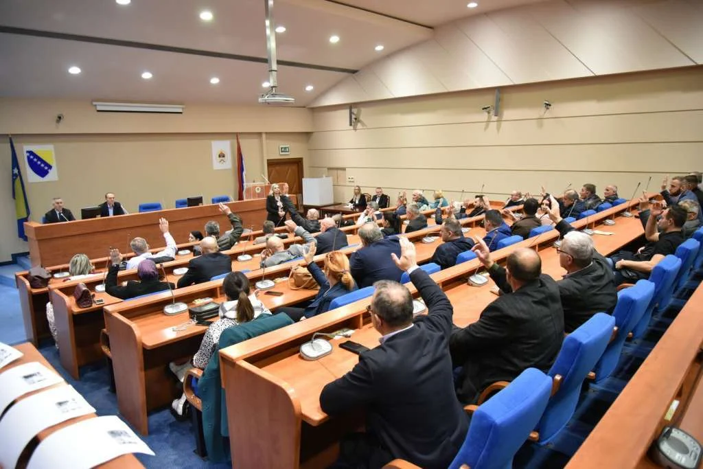RS godinama odbija isplatiti otpremnine žrtvama ratnih otkaza