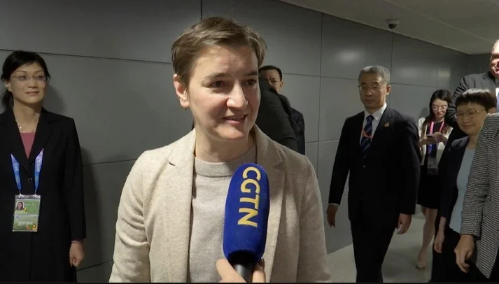 Ana Brnabić studentima: Ne sviđa vam se Srbija? Idite u Hrvatsku