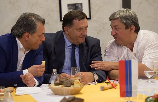 Dvije kile jedinstva za Rašidovih 240 miliona