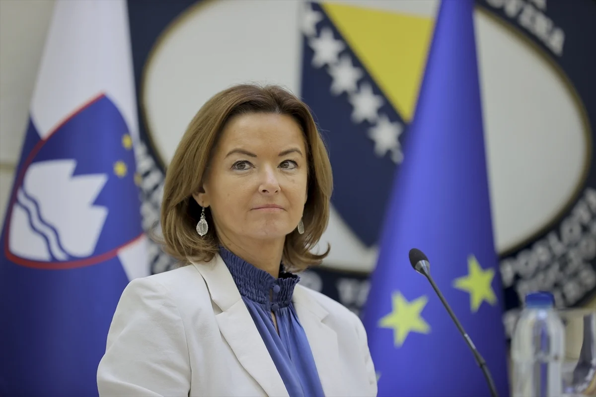 Tanja Fajon sumnja u nove izborne tehnologije u BiH: Eksperiment na izborni dan?