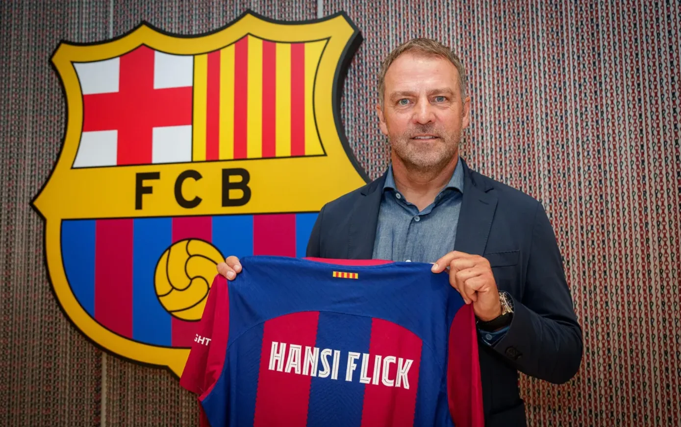 Liverpool skupo plaća defanzivca Barcelone, transfer potvrdio Hansi Flick