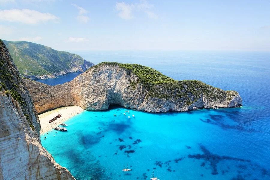 Rodos za manje od 500 KM: Povratni let i hotel s bazenom od 230 eura