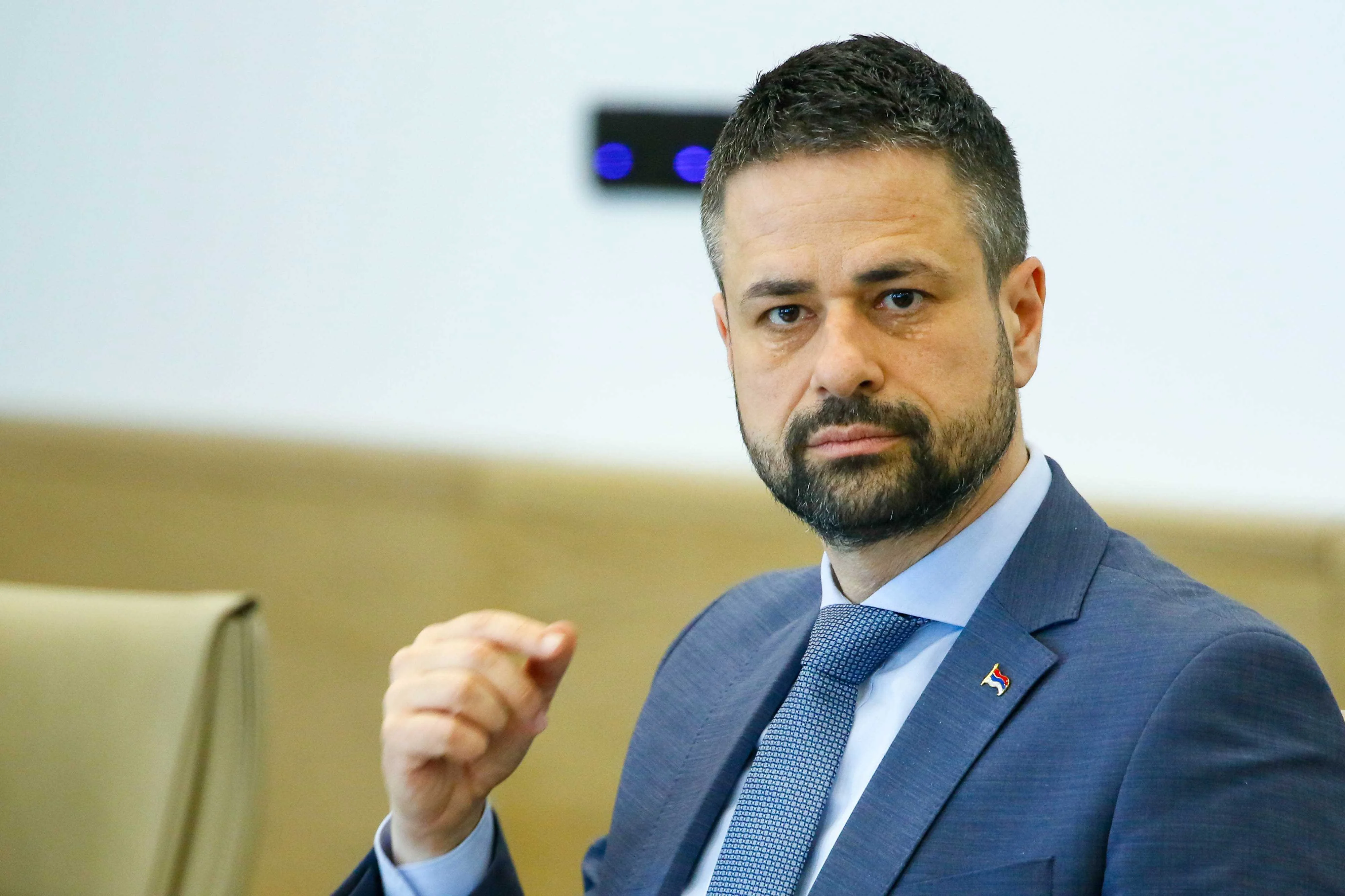 Aparat bi bio pošteniji od Amidžića: Spor oko PDV-a prerastao u dug od 200 miliona KM