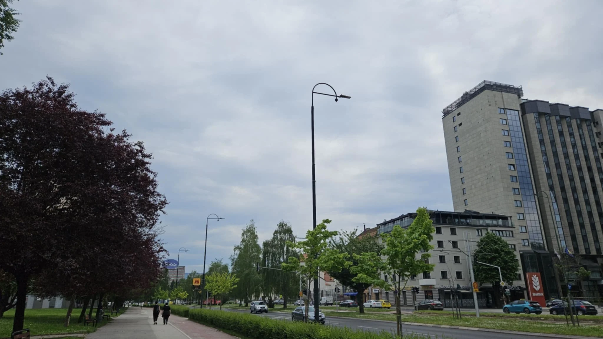 Nakon toplog vremena slijede pljuskovi, grmljavina i osjetno zahlađenje