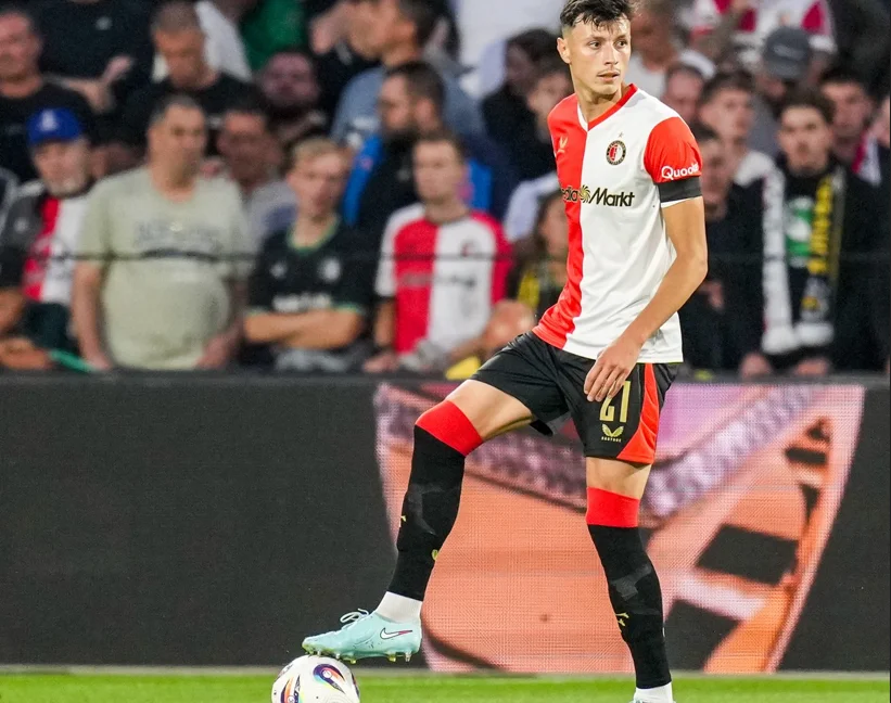 Anel Ahmedhodžić pred povratkom u Englesku, Feyenoord prihvatio ponudu
