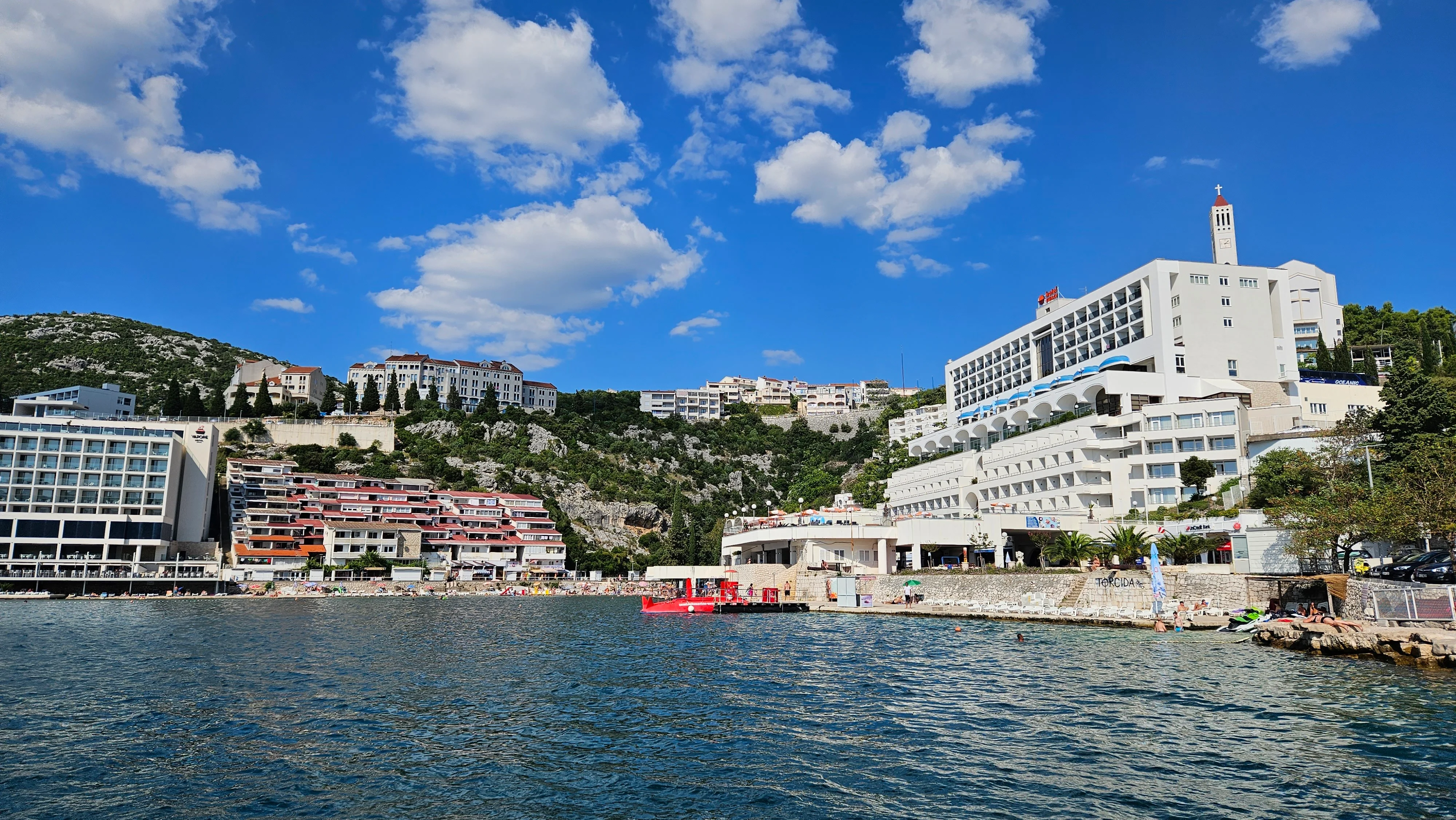 Neum uveo komunalne takse, turističke agencije negoduju: "Uz ove cijene ne možemo raditi"