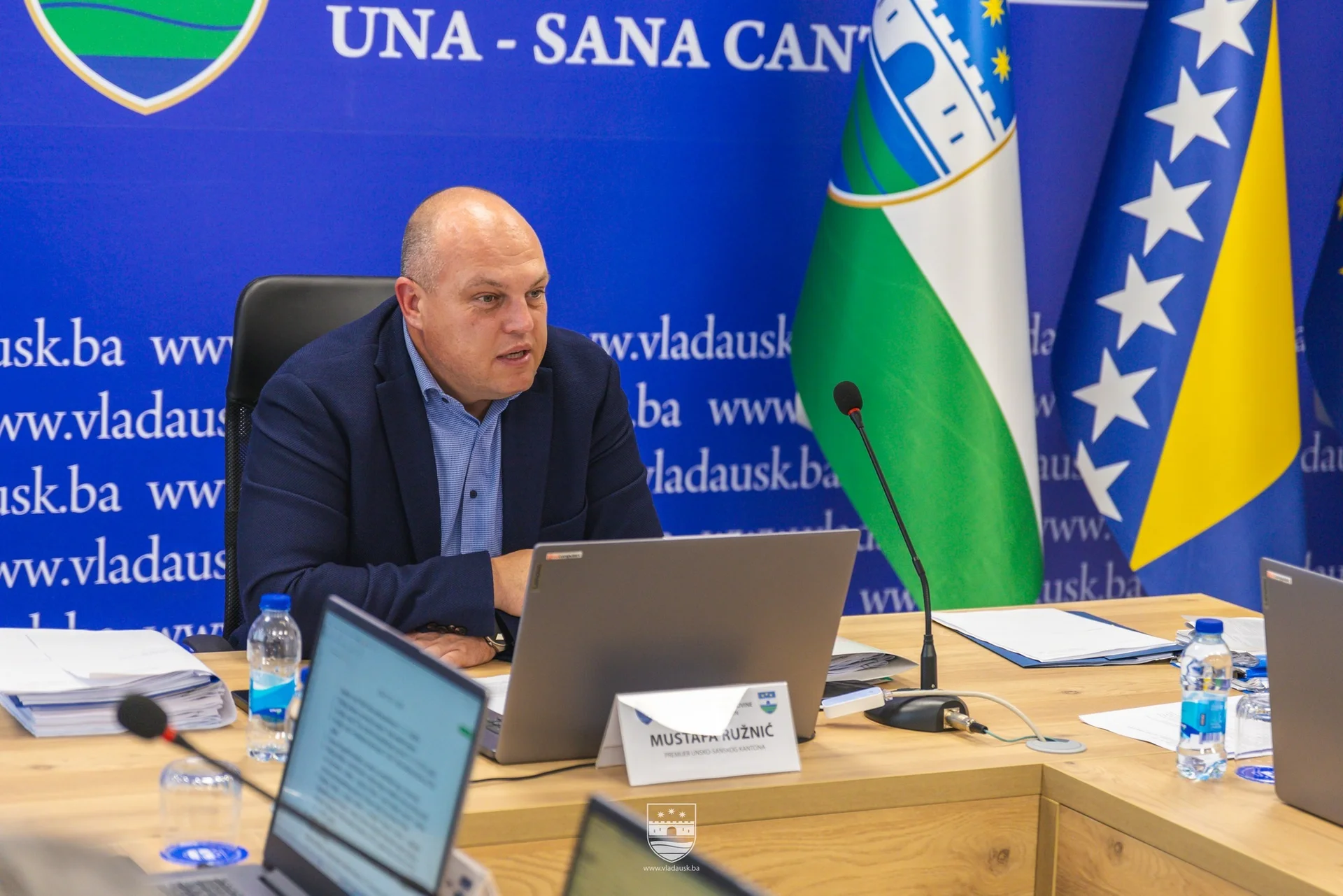 Očekivano ili neviđeni presedan: Vraća se Ružnićeva vlada i kompletan stari saziv