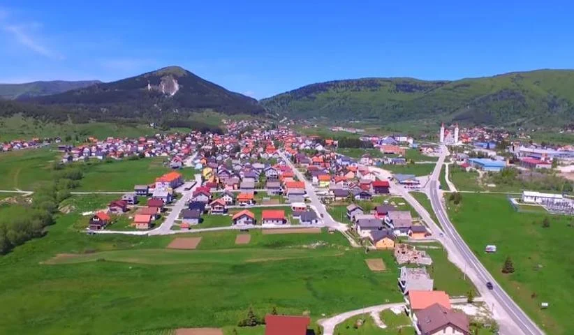 Najviši grad u BiH ima 365 izvora i jezero, a njegove tajne tu ne prestaju