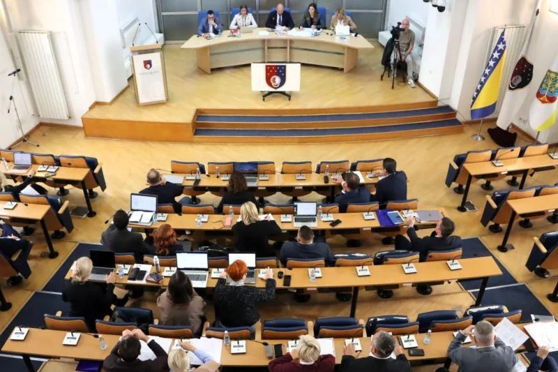 U kantonima neće biti dosadno, ključ je u rukama jedne stranke