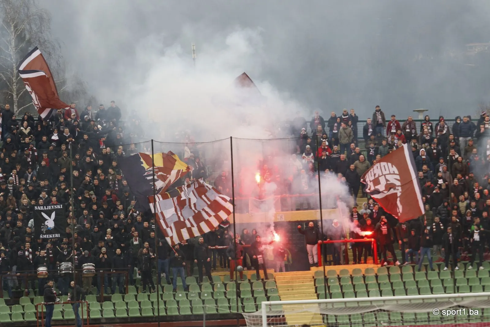 Horde zla su večeras došle na Koševo i ostavile SNAŽNU poruku