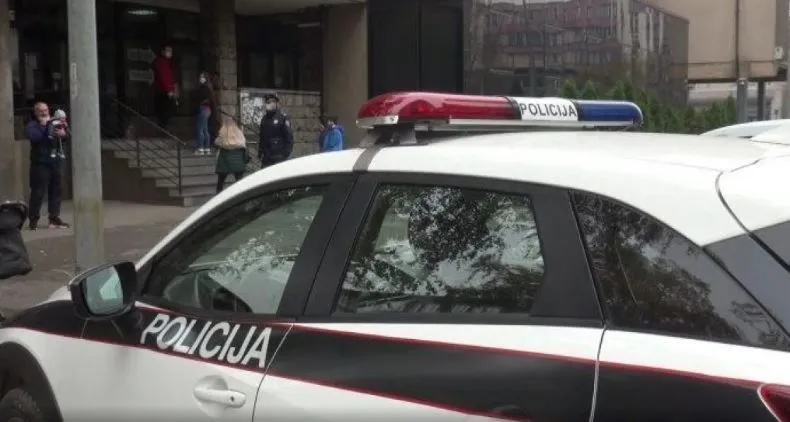 Težak sudar dva Golfa u BiH, povrijeđeno više osoba, među njima i dijete