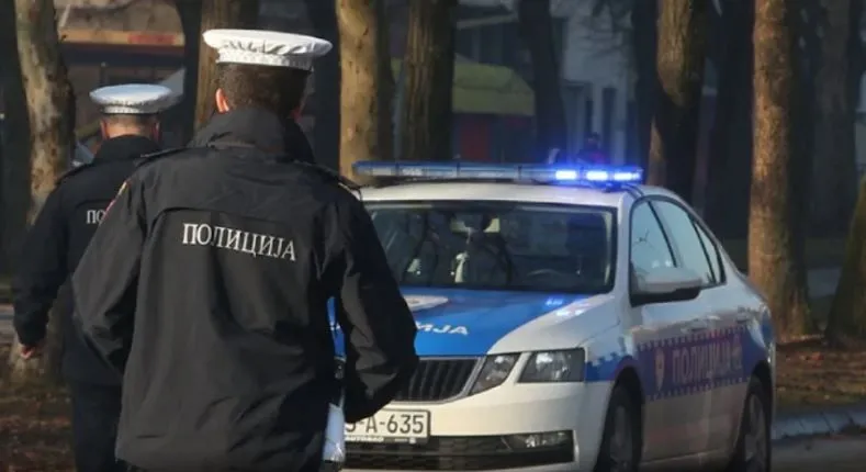 Žestok sudar BMW-a i Peugeota na bh. putu, povrijeđeno više osoba