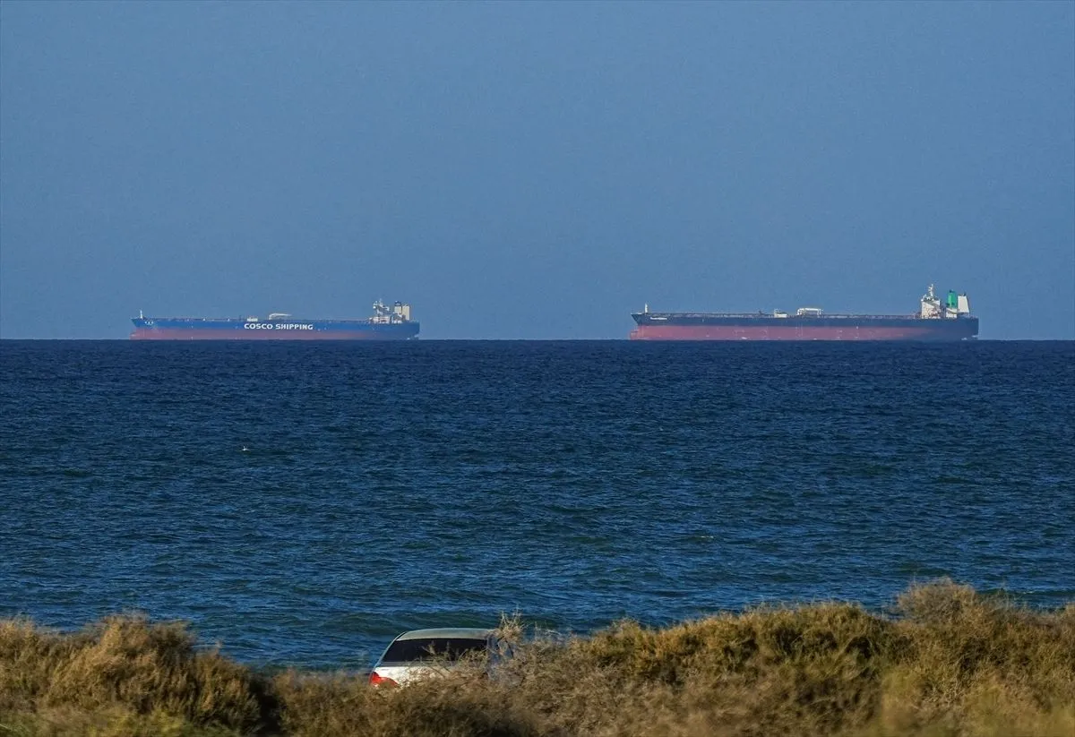 Novi incident: Eksplozija oštetila tanker kod Omana, dio goriva iscurio u more