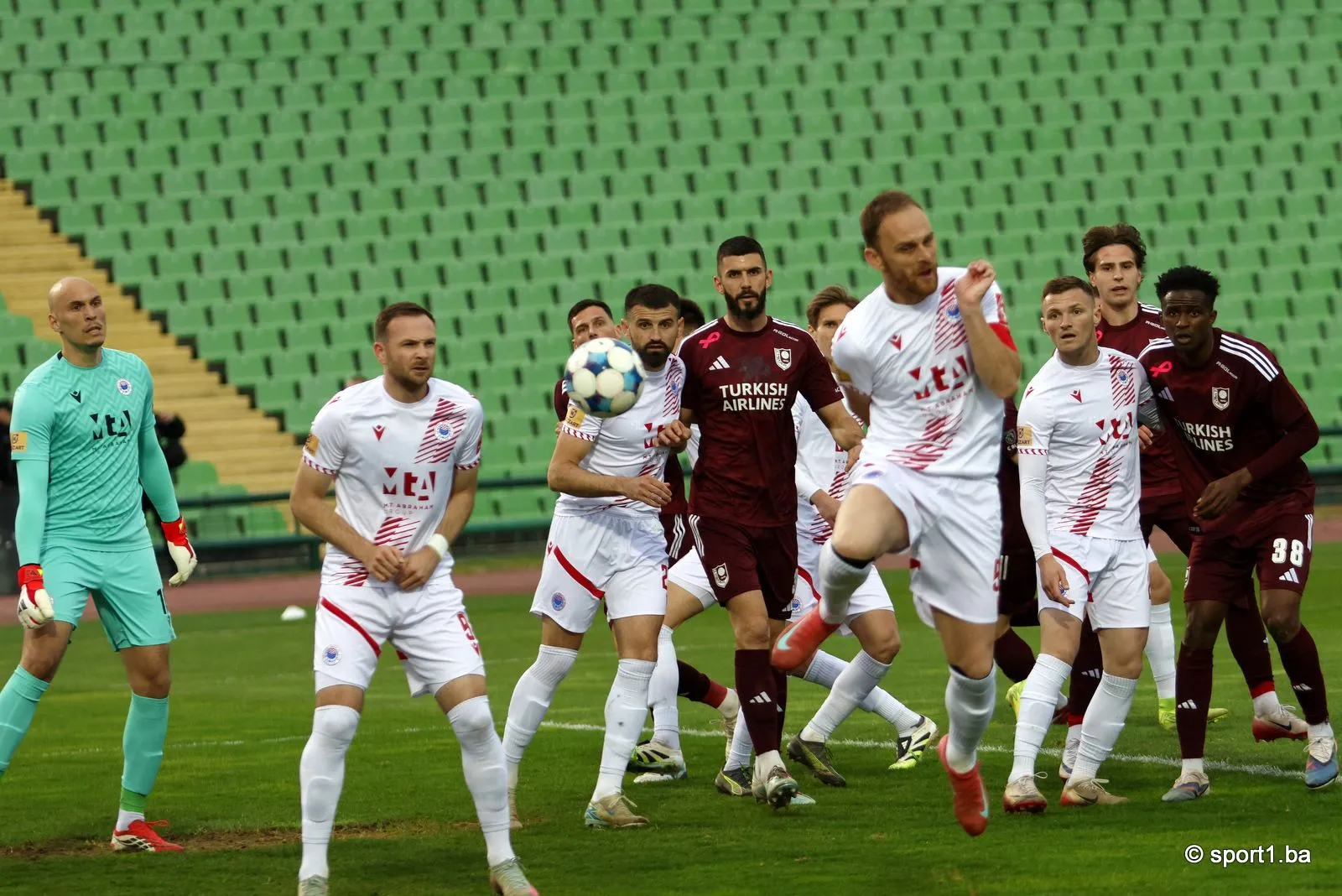 (ZVANIČNO) Zrinjski ostao bez standardnog fudbalera, slijedi li dolazak u Sarajevo?