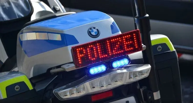 Majka zaboravila dijete u automobilu, djevojčica je preminula