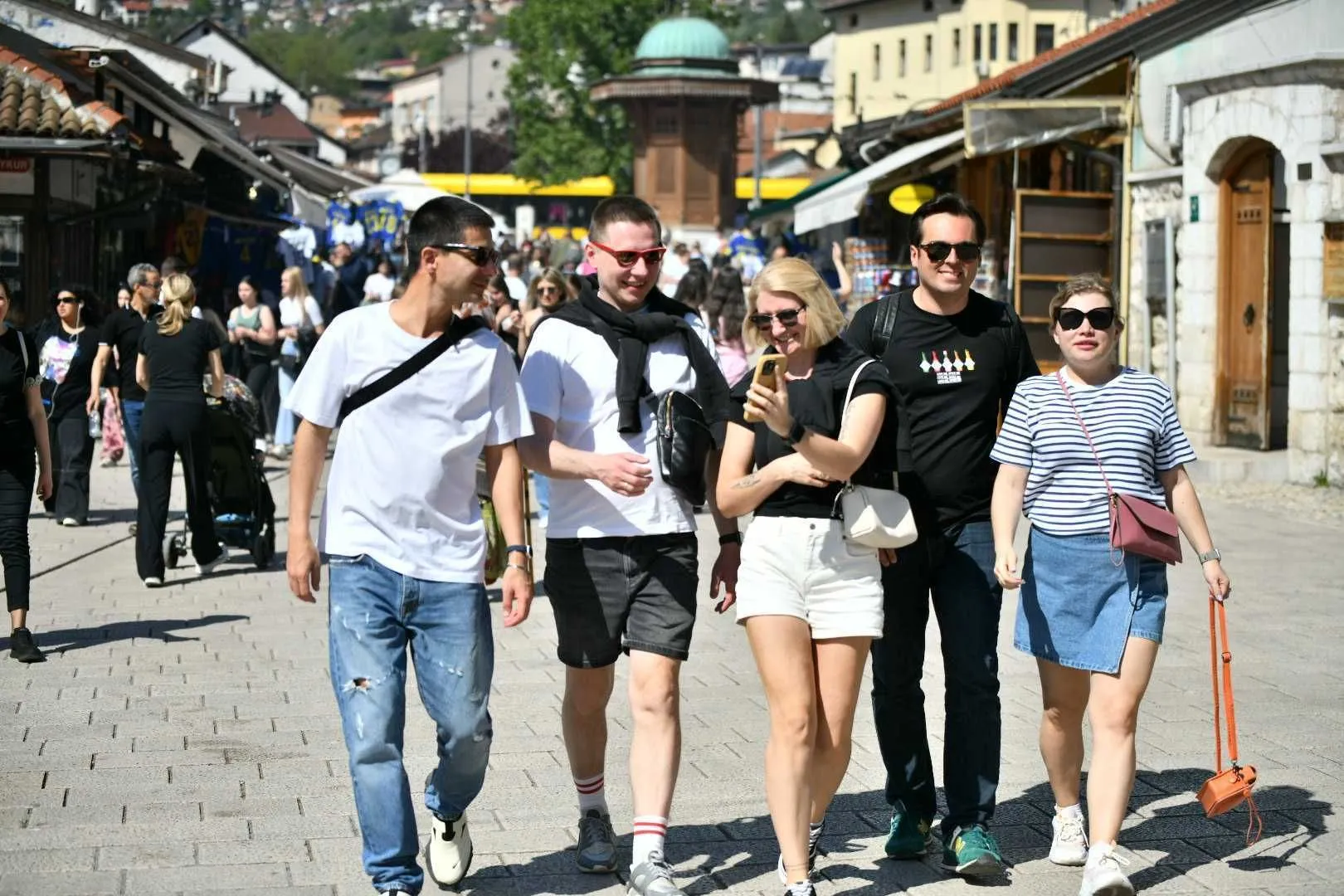 U BiH sunčano vrijeme, u dijelovima zemlje popodne su mogući pljuskovi i slaba grmljavina