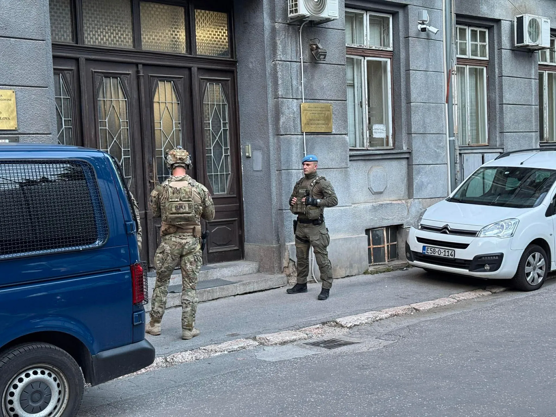 Hapšenje na Ilidži, uhvaćen bjegunac iz Sarajeva, traži ga policija iz Vareša