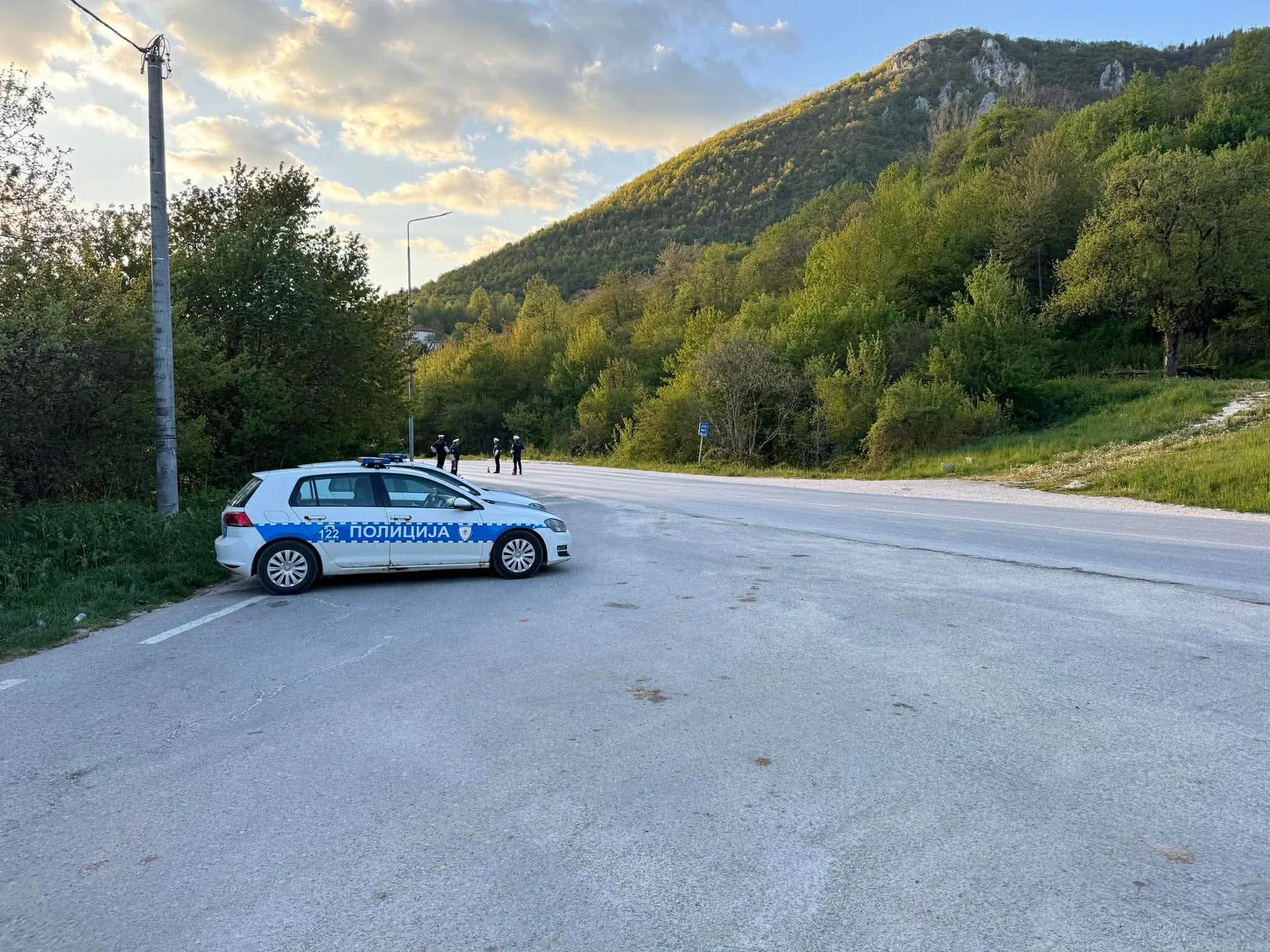 Epilog žestokog sudara na bh. putu, povrijeđene tri osobe, vozač BMW-a životno ugrožen