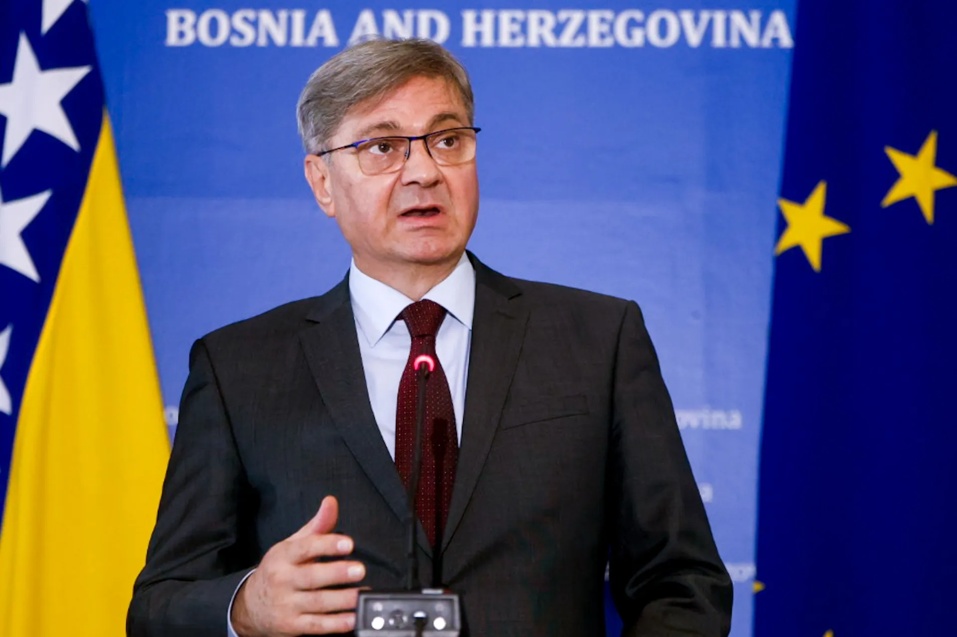 Zvizdić kaže da Moskva želi nefunkcionalnu BiH, tvrdi da sa SNSD-om nema evropskog puta