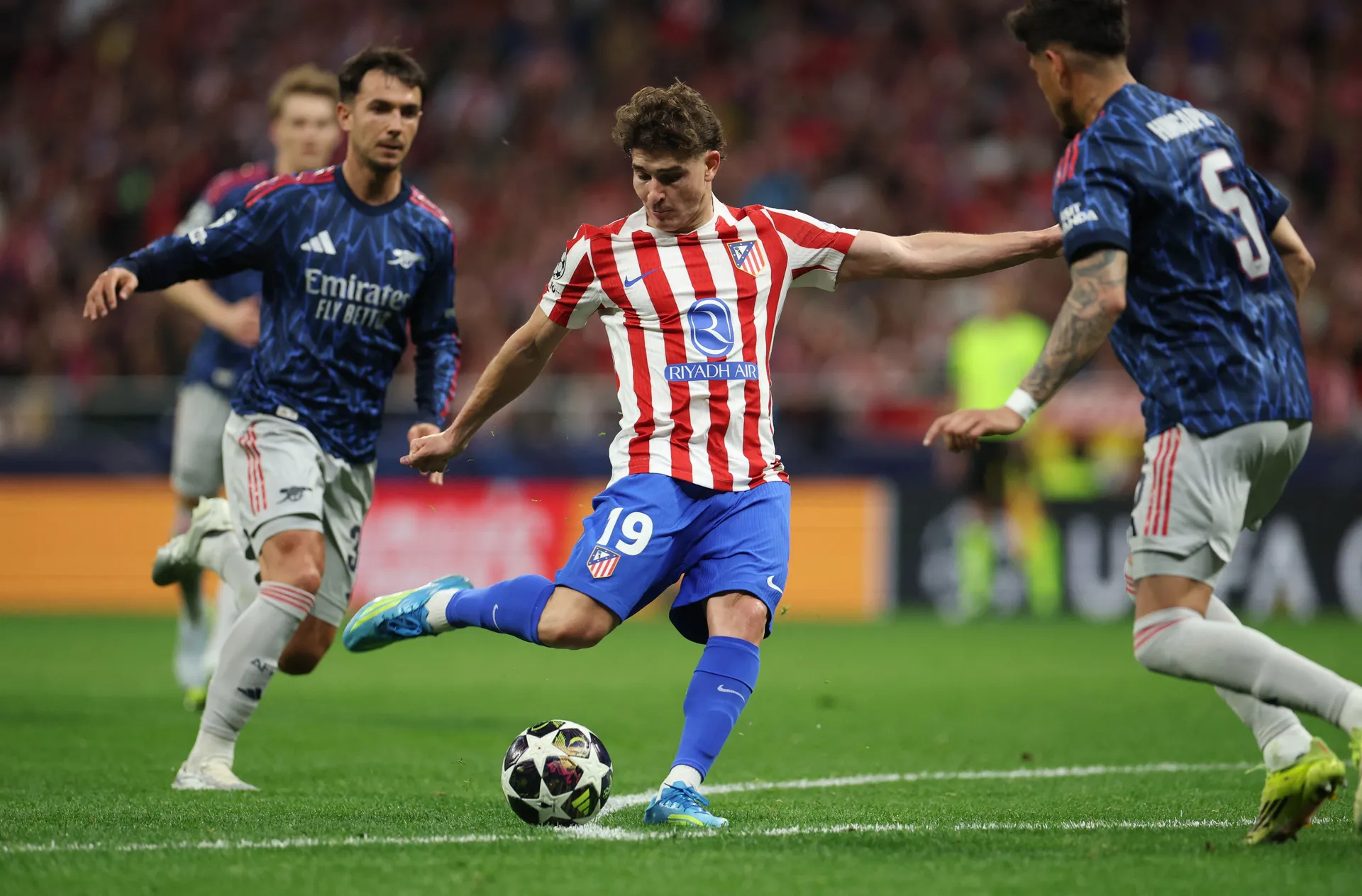 PSG želi dovesti napadača koji bi ga u očima mnogih učinio nepobjedivim