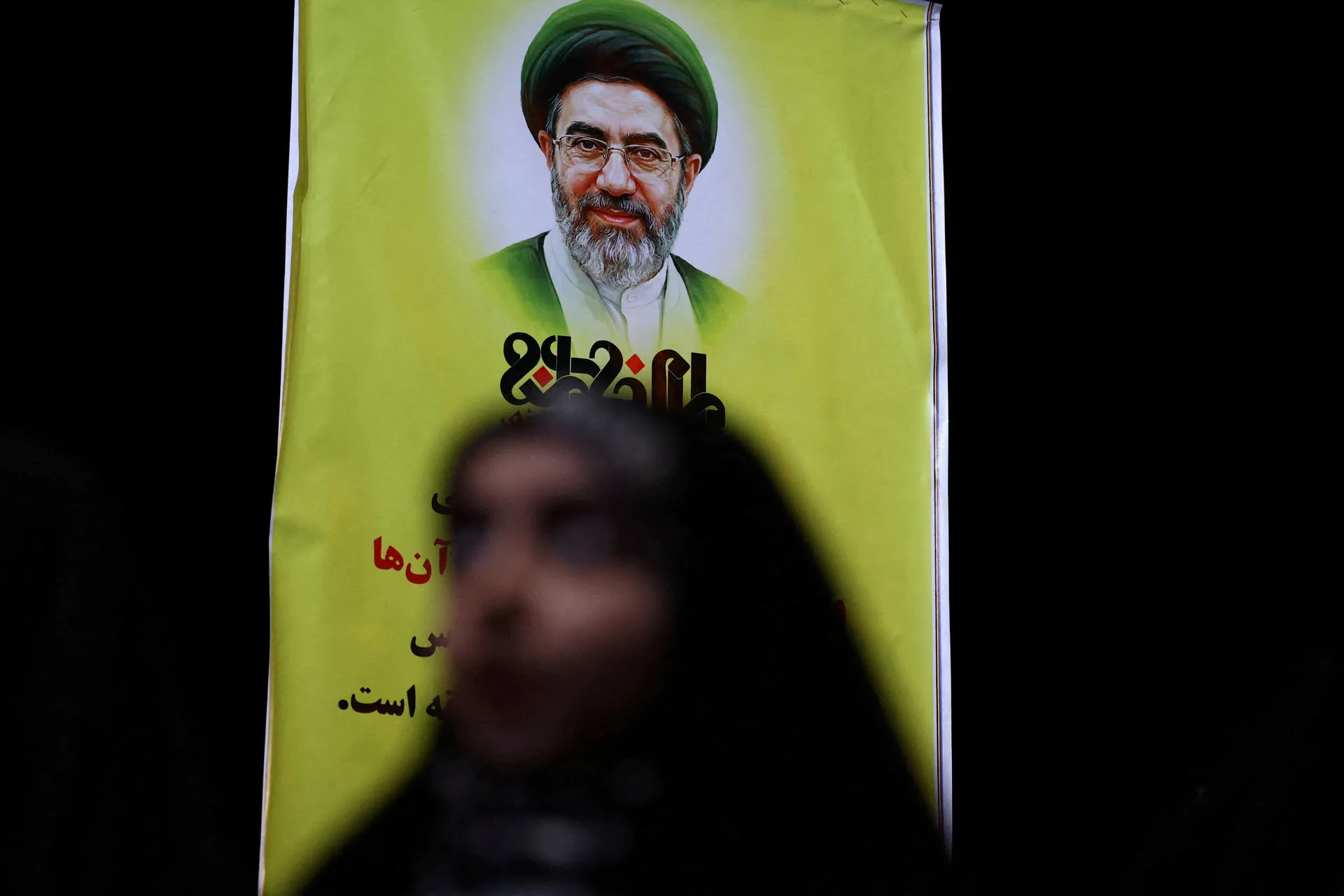 Iranski zvaničnici: Khamenei naredio da obogaćeni uranij ostane u Iranu