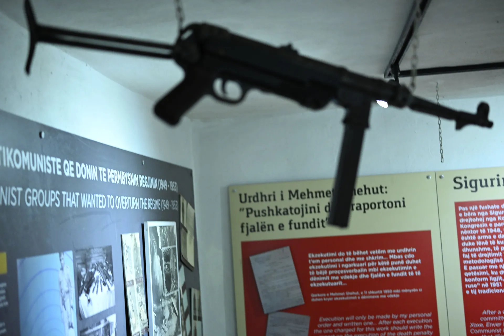 Predmeti i slike iz tog doba govore o represivnosti režima