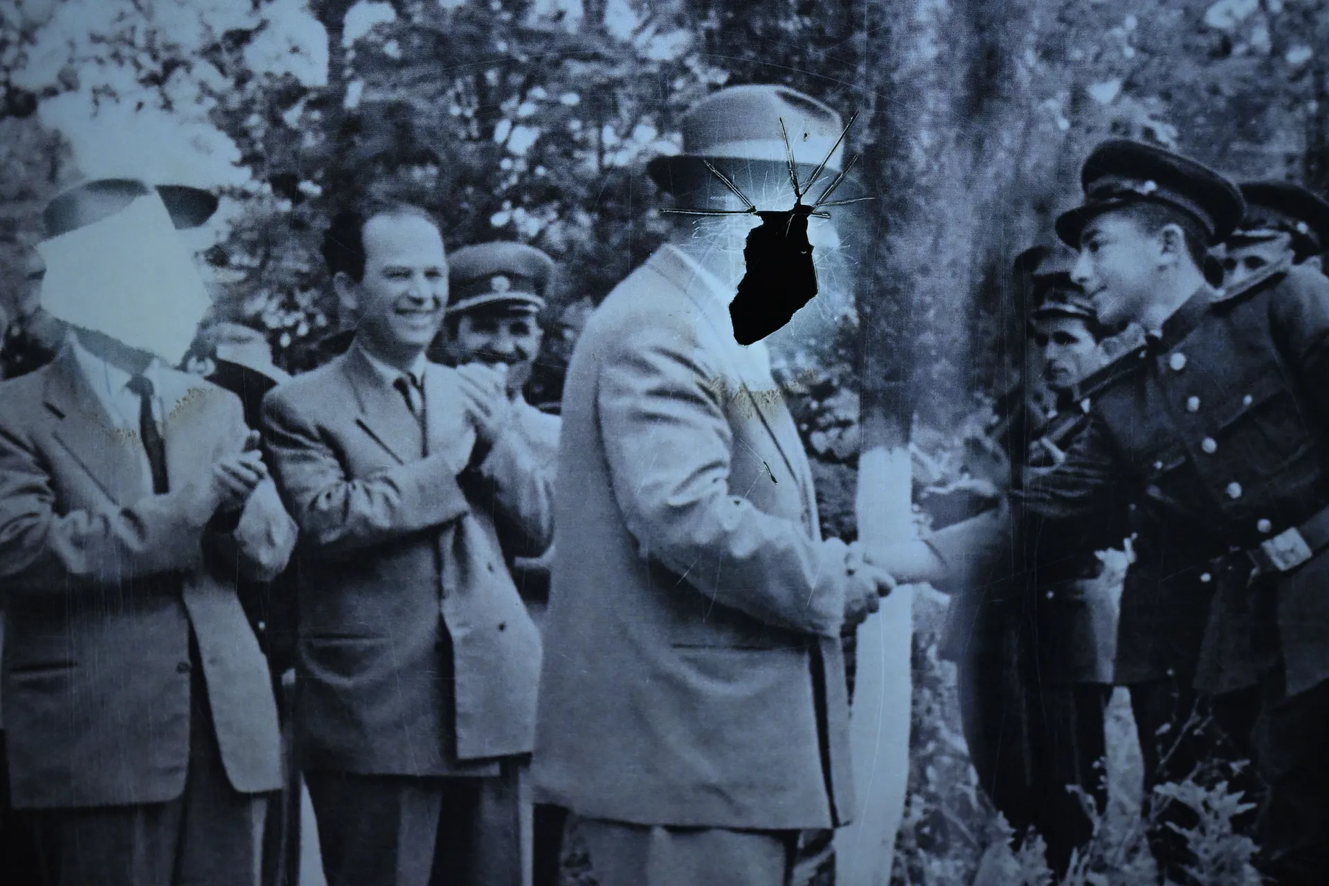 Ljudi koji bi se zamjerili režimu bili bi "izbrisani" sa fotografija i iz historije