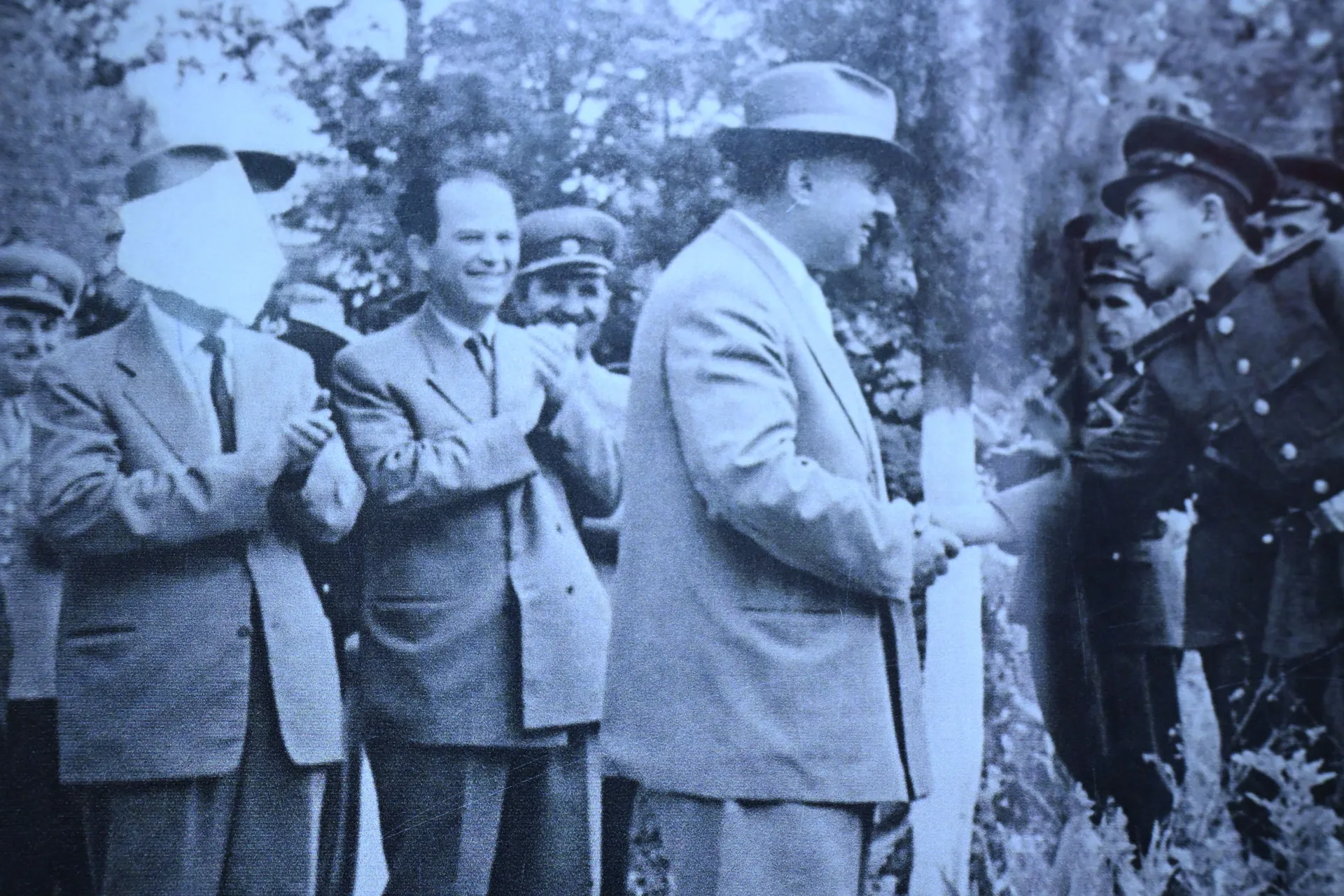 Ljudi koji bi se zamjerili režimu bili bi "izbrisani" sa fotografija i iz historije