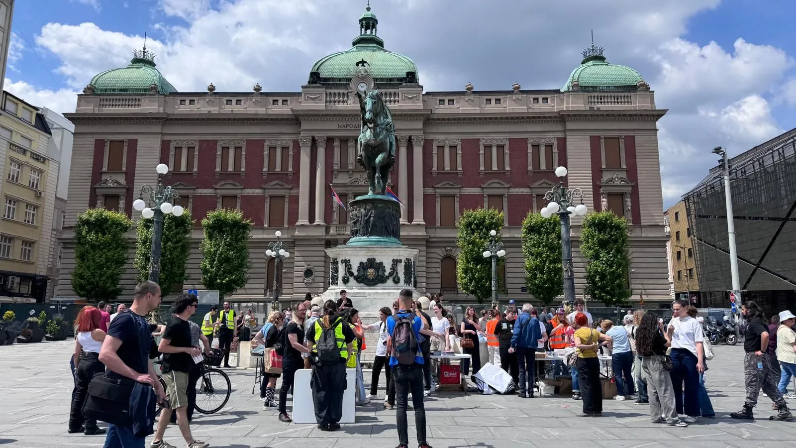 Studenti i građani se okupljaju širom Beograda, sve kolone vode ka Slaviji