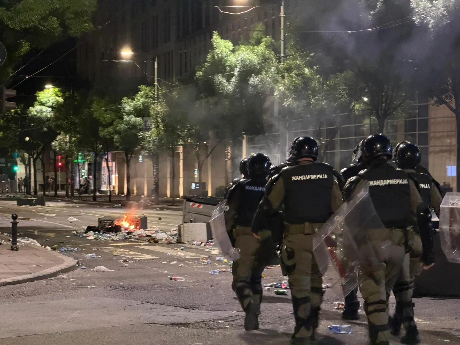 Tokom protesta u Beogradu policija tukla i svoje kolege u civilu