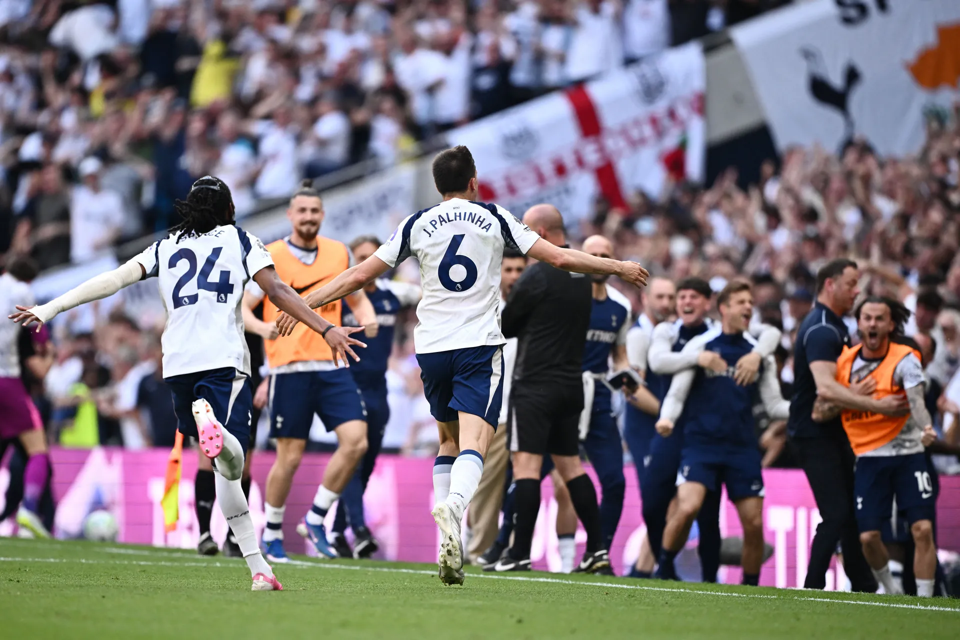 (VIDEO) Veliko slavlje Spursa, Tottenham pred opstankom u ligi