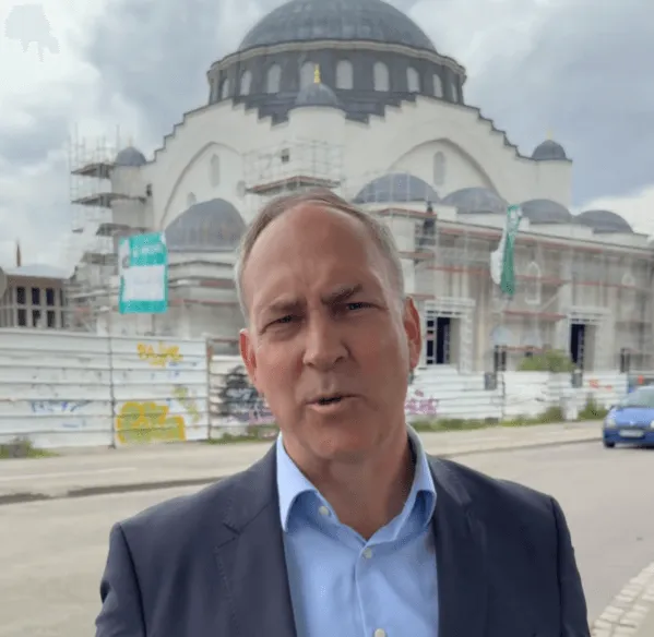 (VIDEO) Hrvatskom europarlamentarcu zasmetala izgradnja džamije u Strasbourgu