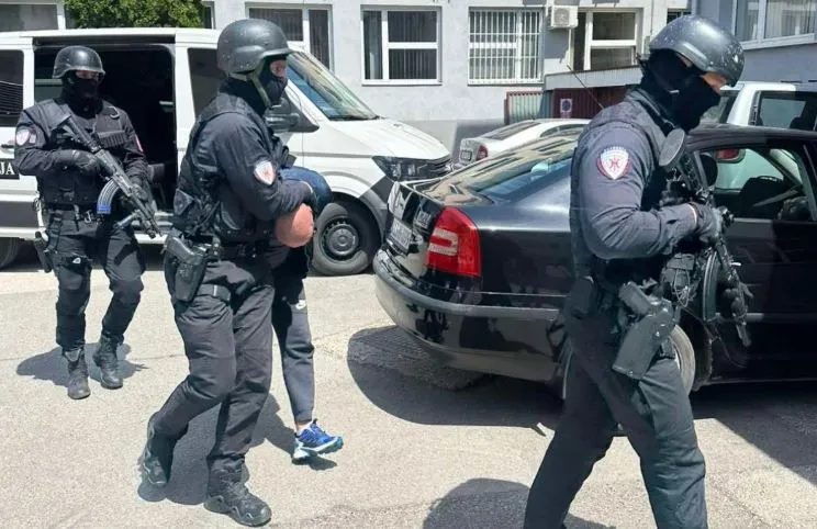 Hapšenje kod Sarajeva, prijetio smrću policajcima na Facebooku