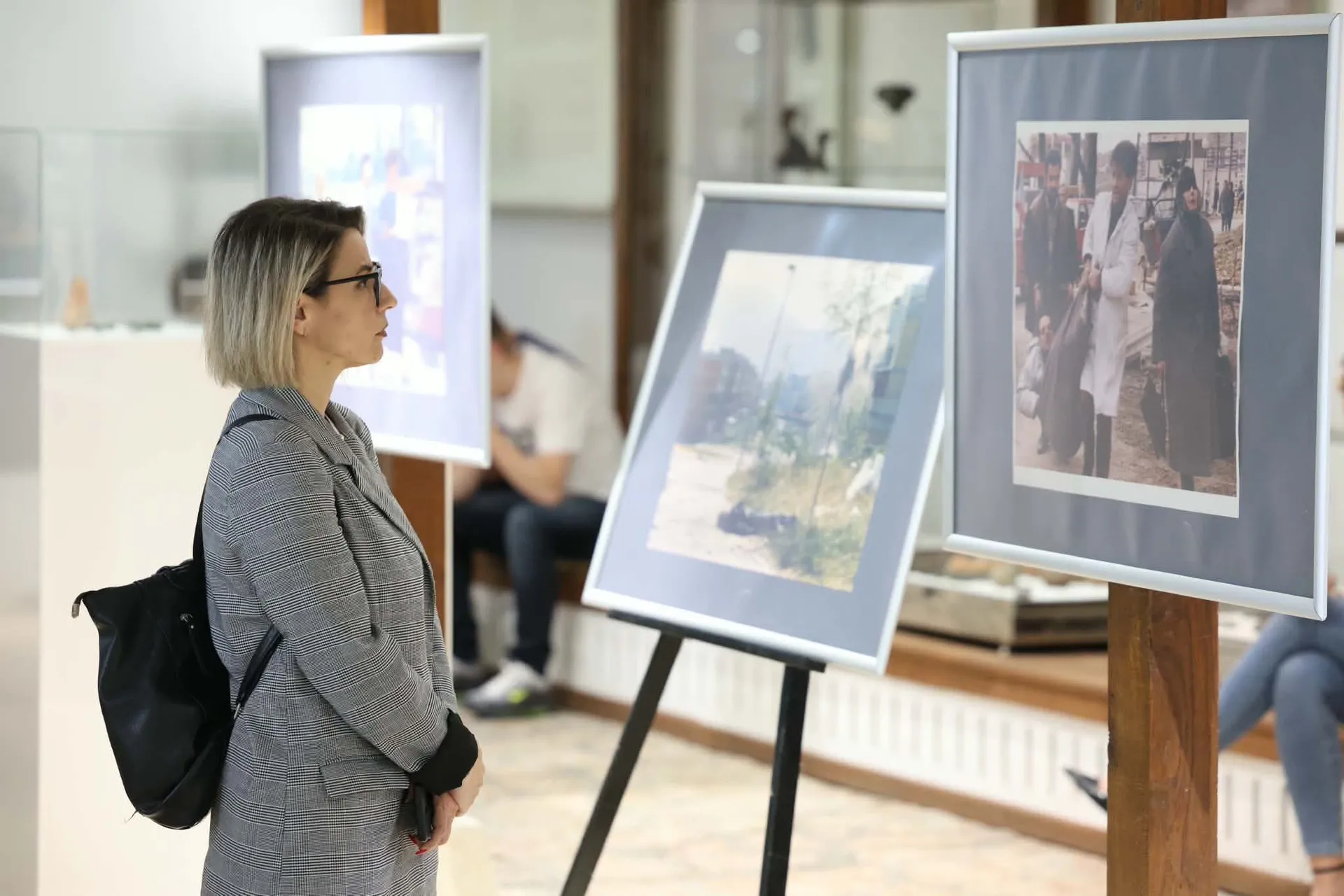 Izložba "Život u opkoljenom Sarajevu - iz objektiva Rikarda Larme"
