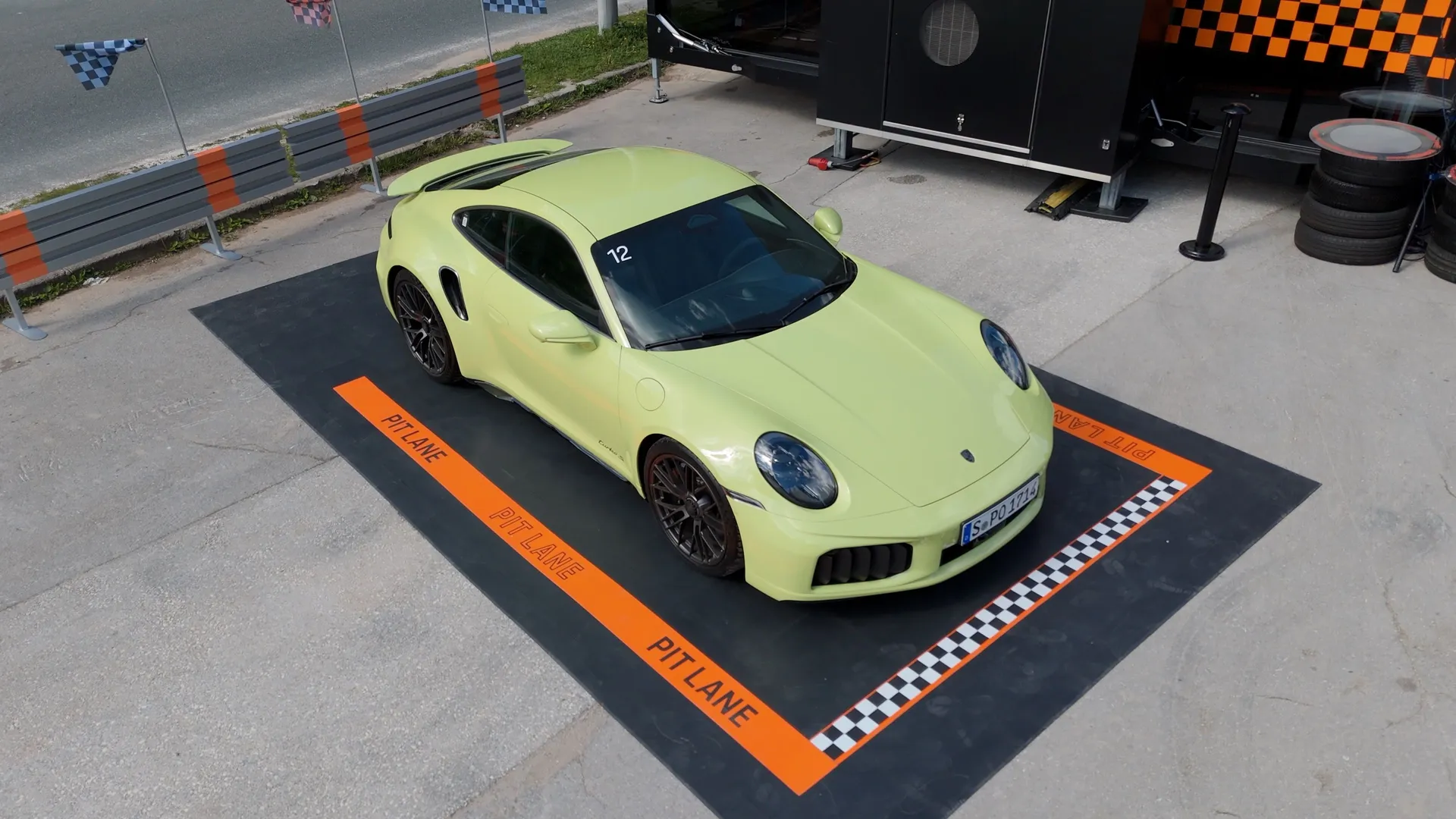 Porsche Cayenne Road Show