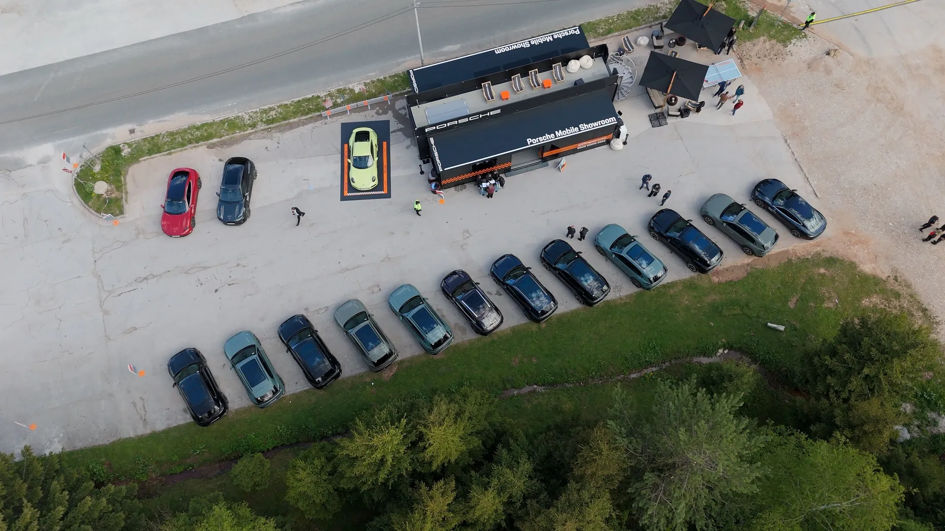 Porsche Cayenne Road Show
