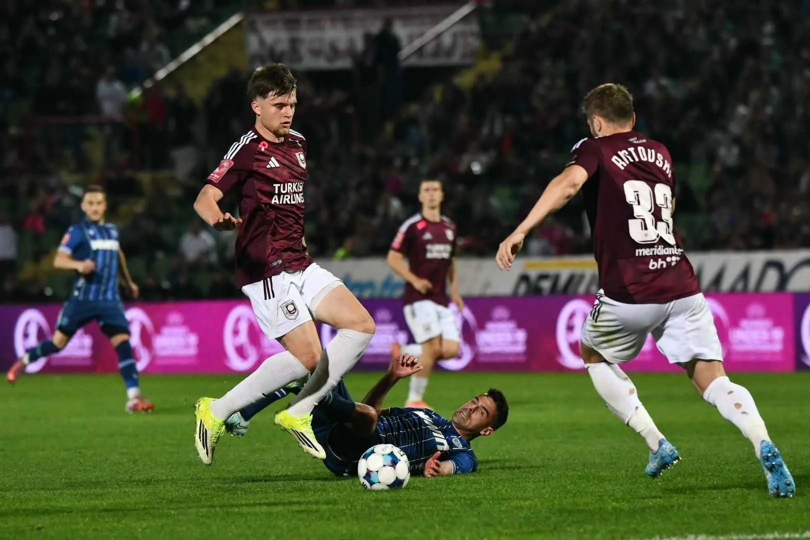 (FOTO) Elezi golom donio pobjedu Sarajevu u derbiju na kraju sezone