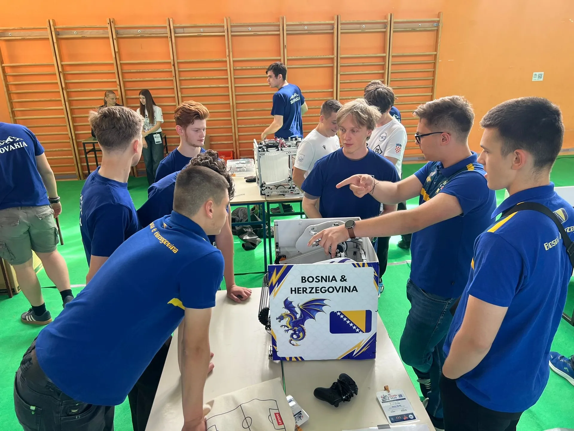 Bh. robotičari osvojili srebro i najavili pohod na Olimpijadu, pogledajte njihovo slavlje