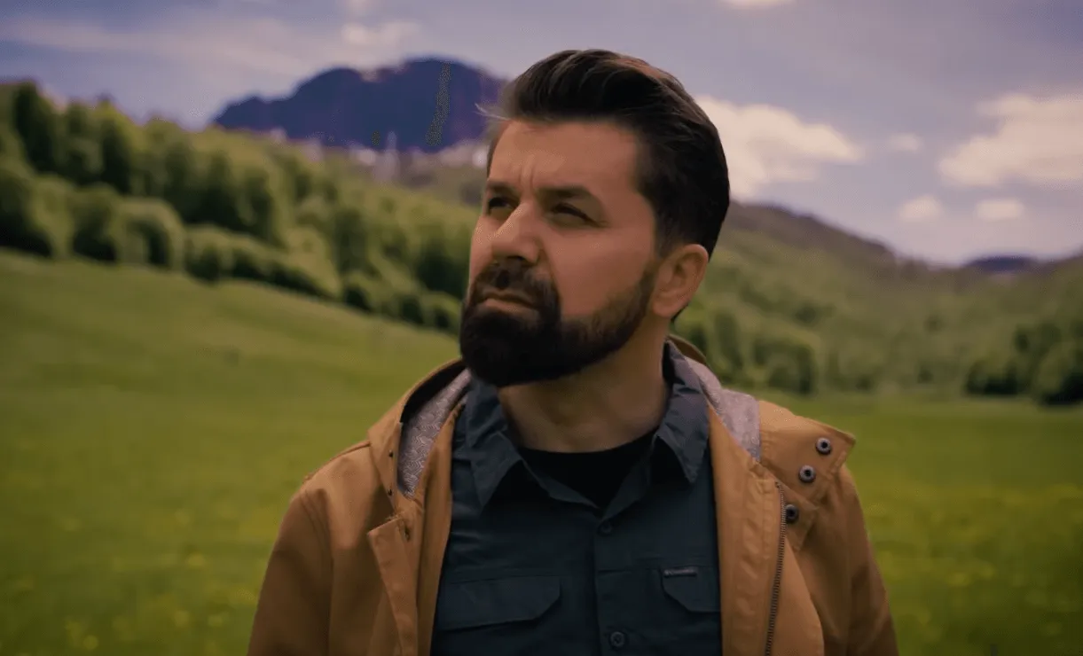 Nakon hita "Što nas ima mašala", Amel Ćurić ponovo pjeva za Zmajeve