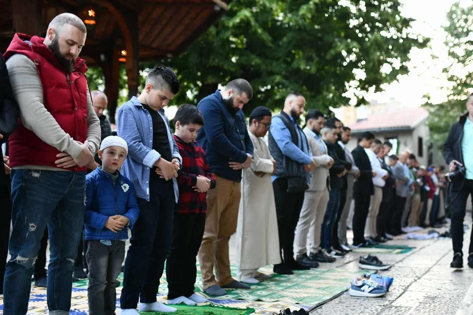 Klanjanje Bajram-namaza u Gazi-Husrev Begovoj džamiji