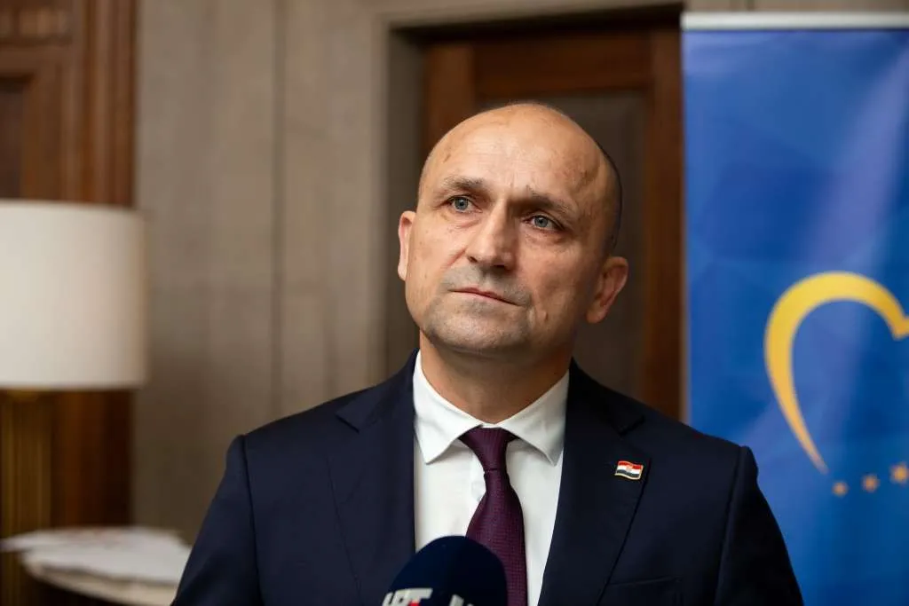 Anušić: Nije isto biti Hrvat u Srbiji ili BiH i biti Hrvat u Njemačkoj