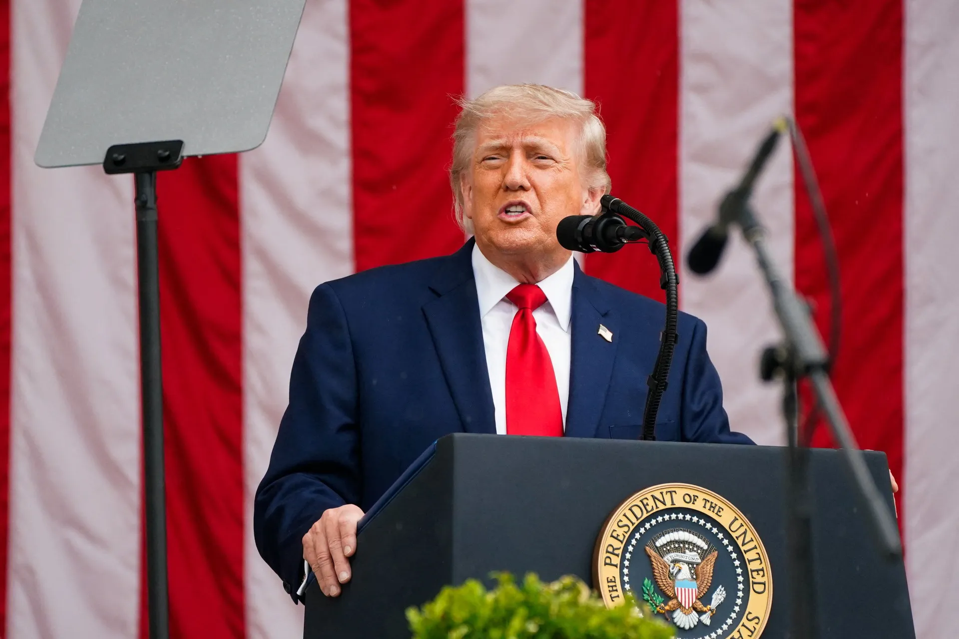 Trump prazni rezerve nafte brže nego Biden, zalihe naglo padaju zbog rata s Iranom