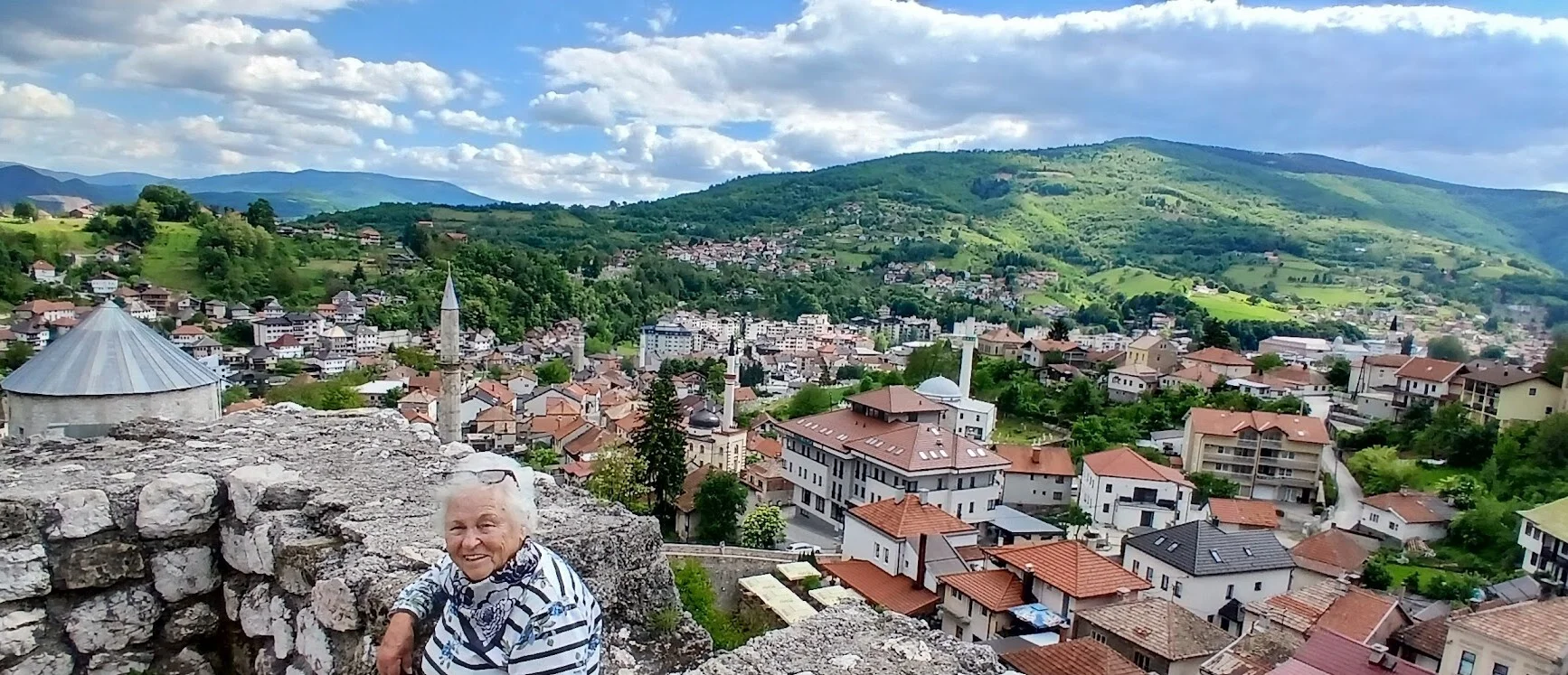 Grad pod Vlašićem u kojem zelenilo govori posebnu priču - slika 7