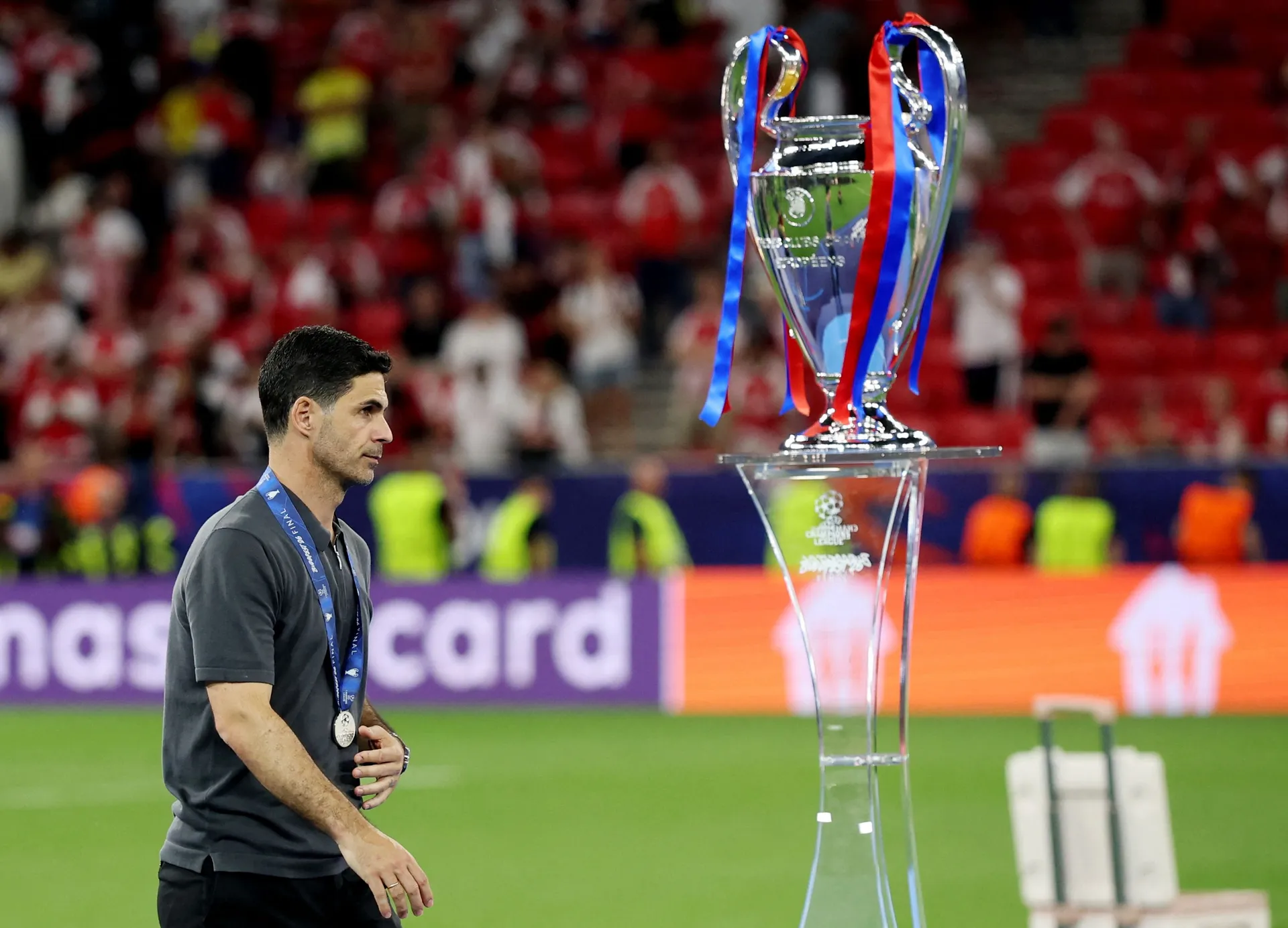 Mikel Arteta smatra da je Arsenal oštećen u finalu Lige prvaka