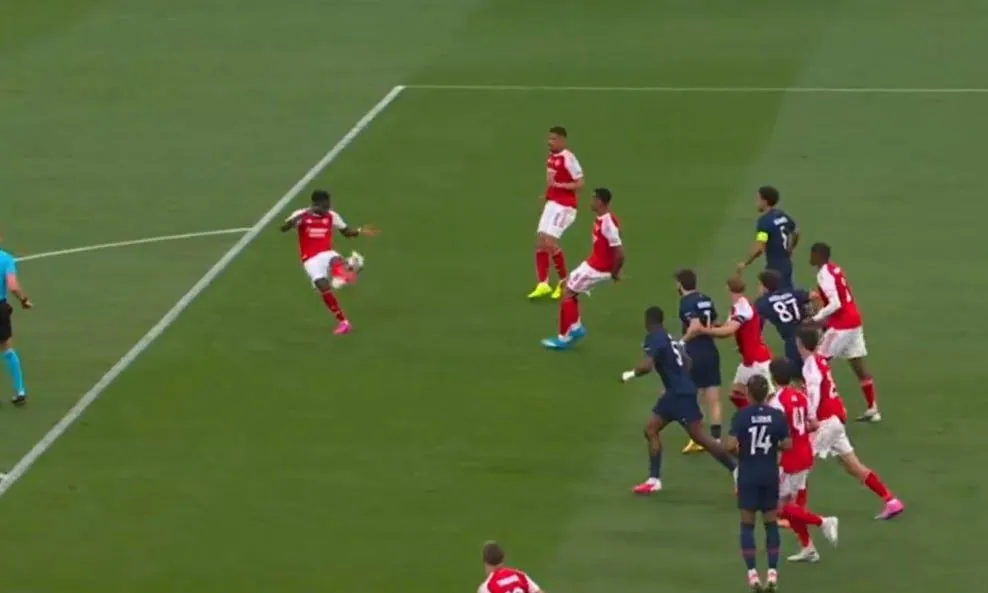 (VIDEO) VAR se nije uključio, da li je PSG oštećen za penal protiv Arsenala?