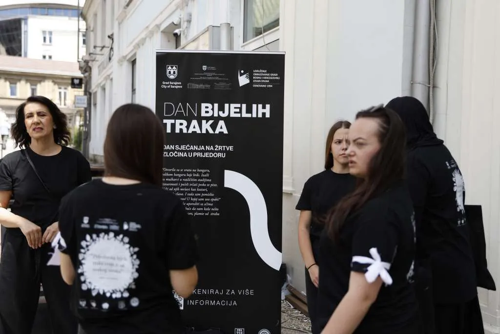 Sarajevo se sjeća žrtav u Prijedoru